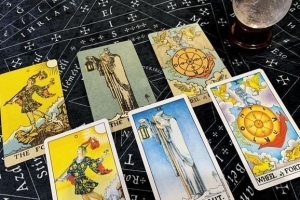 阿宝烨塔罗牌小红书项目